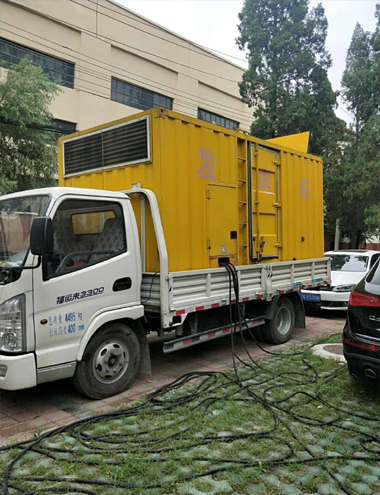 松北发电车出租-柴油发电机组排烟系统设计要求及其考虑因素