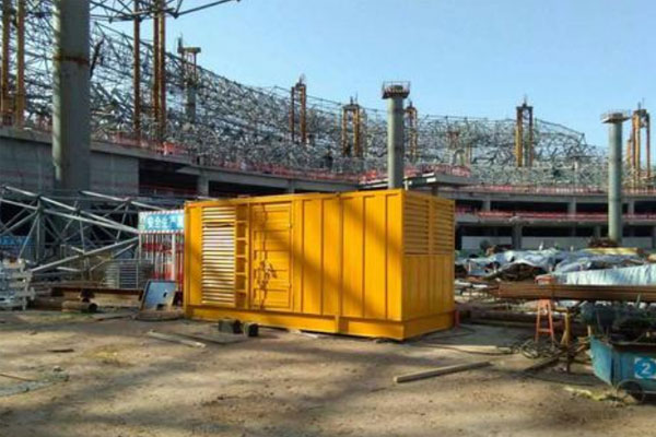 松北发电机出租如何判断空气滤清器是否需要更换？